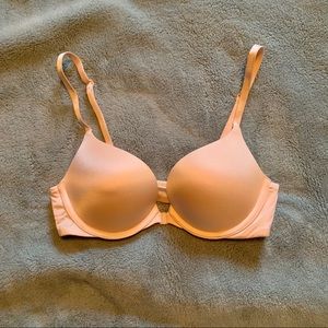 Victoria’s Secret Very Sexy Push Up 32B